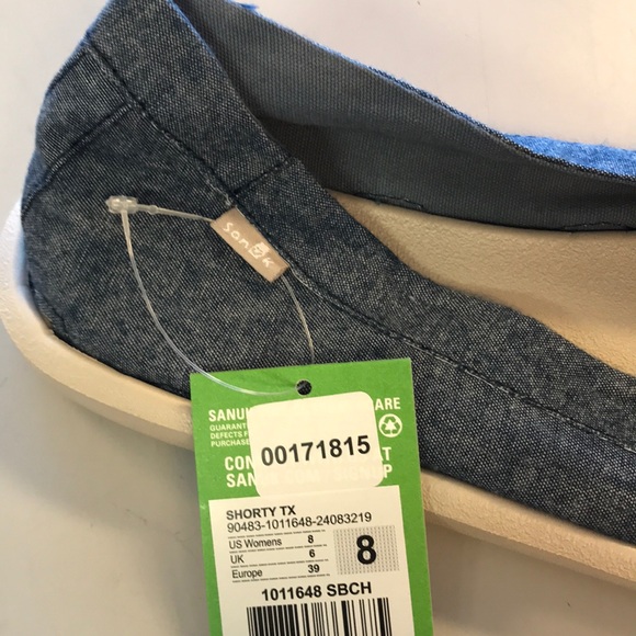 Sanuk - Picture 3 of 3